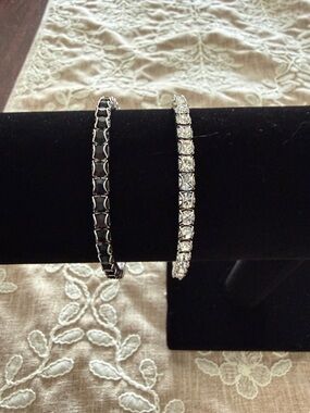 Touchstone Crystal Black and Clear Stretch Bracelet Duo